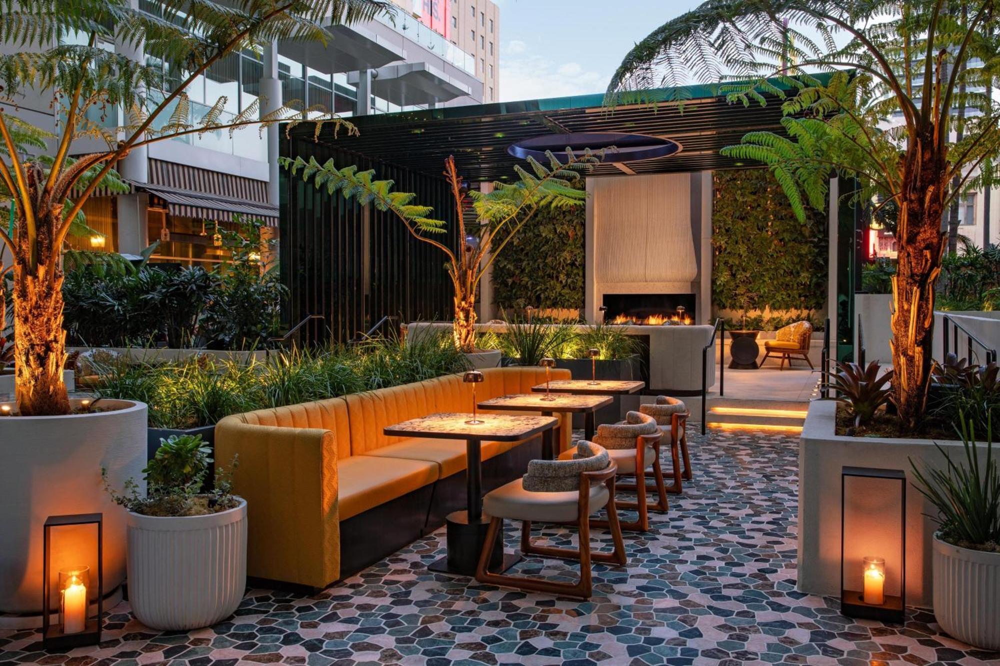 W Hollywood Hotel Лос Анджелис Екстериор снимка